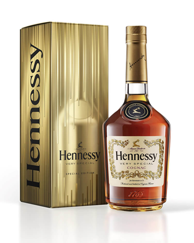 Коньяк Hennessy V.S. 40%, Golden gift box (0,7L)